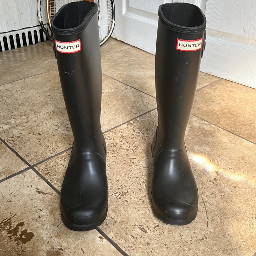Hunter black rain boots
